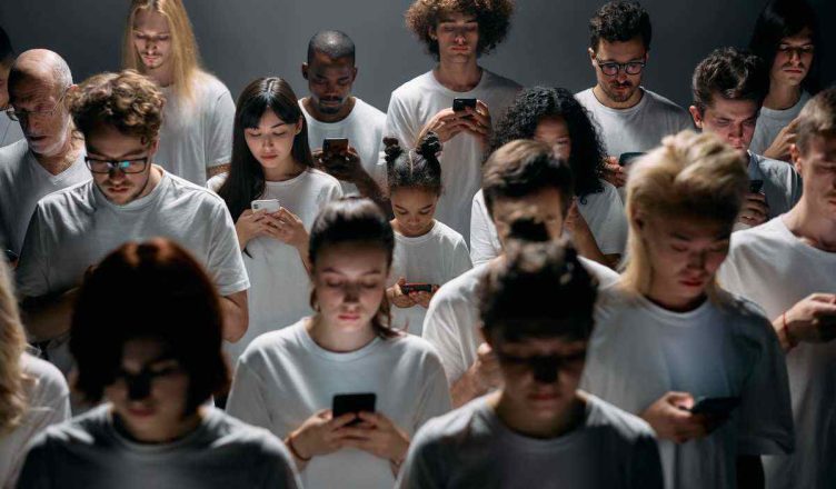 dipendenza da cellulare e social media come cambiare le cose