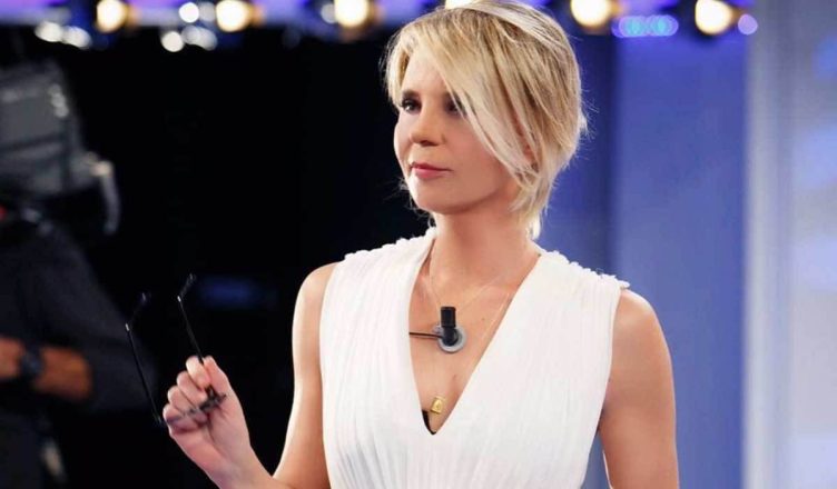 Maria de Filippi polemica ad Amici